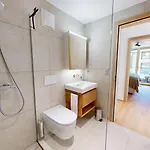 公寓 Alphubel Peak *