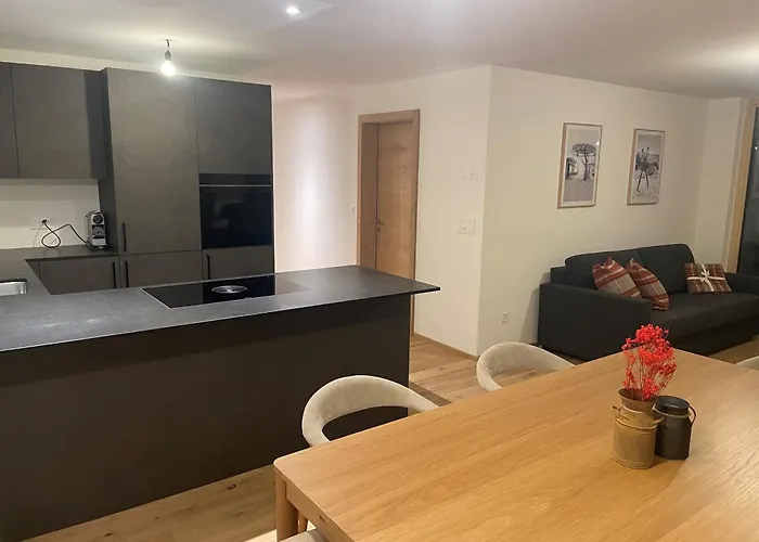 Alphubel Peak Apartmán *