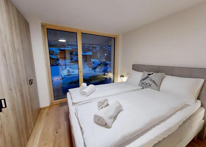 Alphubel Peak Apartmán *